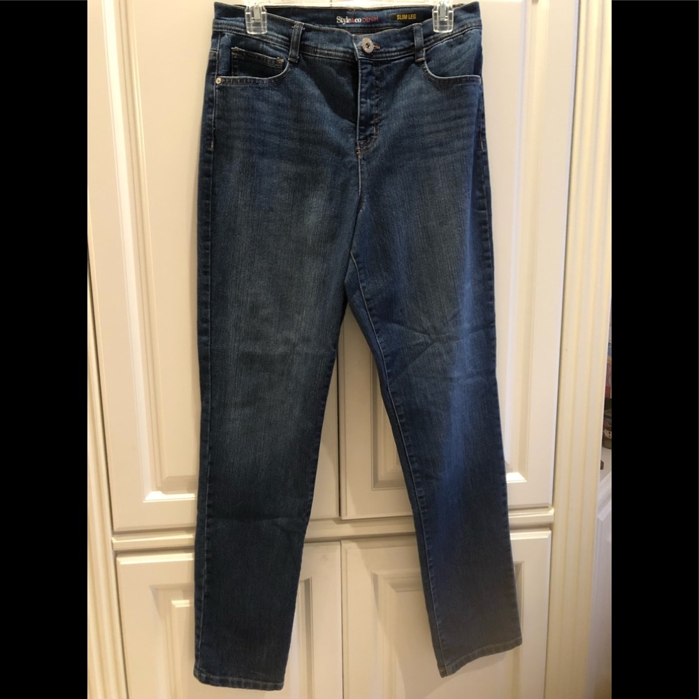 👖Style & Co. Denim Classic high waist slim leg embroidered back pockets jeans